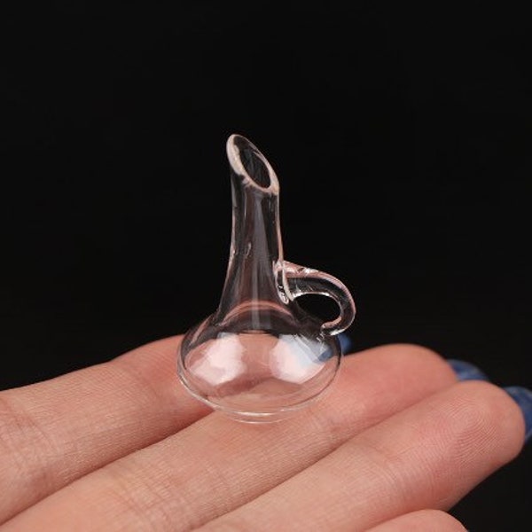 Doll house accessories 1/12 scale miniature clear glass wine decanter miniature glassware for dollhouse