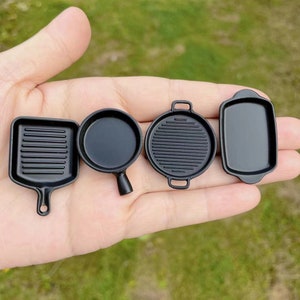 Dollhouse metal grilling pan miniature cooking pan mini kitchen cookware and baking dish skillet grill for dolls house