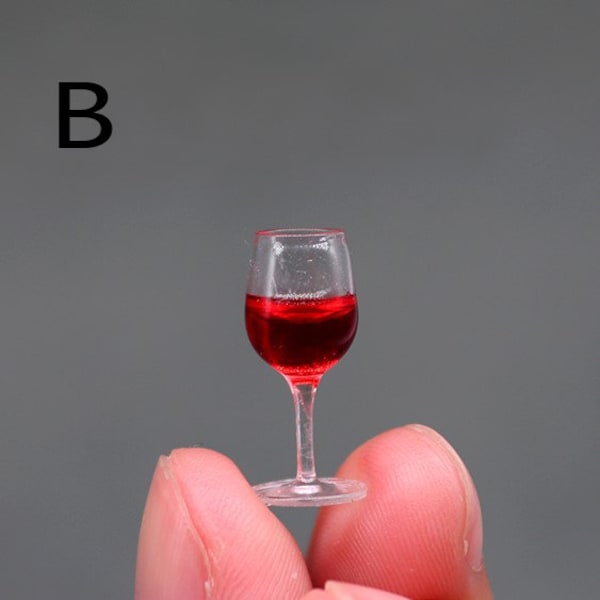 Miniature Red Wine glasses 1/12 scale Alcoholic Drinks Bar and Party Beverage for Dolls house