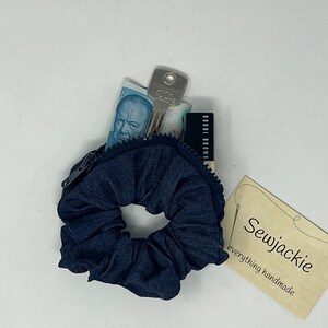 Zipper stash scrunchie purse Blue crinkle