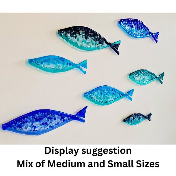 Poisson nageur/flottant en verre fusionné de taille moyenne avec support mural invisible