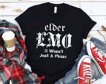Elder Emo/Emo Girl Millenial/Pop Punk/Pastel Goth Clothing/Grown Up Emo Kid/Gothic Pop Punk Unisex T-Shirt