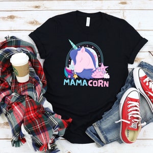 Mamacorn Unicorn/Womens Funny/Floral Unicorn T-Shirt