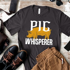 Pigs Whisperer/Pig Farmer Gift/Farming Lover Vintage/Animals Lover Gift T-Shirt