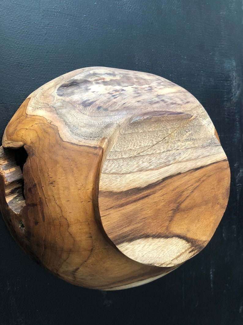 Teakwood Bowl. Beautiful Wood Grain. Hand carved. Natural oils finish. Use as a decorative, fruit or utility bowl. 11 diameter. image 2