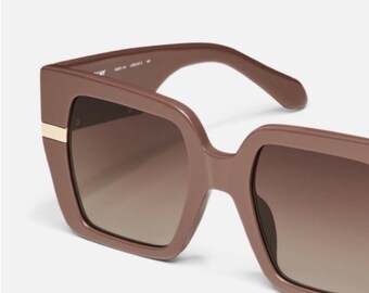 Quay Australia Notorious Gradient Square Sunglasses New in  display picture 1