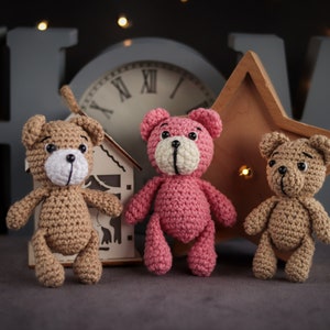 Blythe friend Pet teddy Bear beige crochet bear, Christmas gift, Cute pet for Blythe doll, Pocket hugs pet for Xmas gift, Birthday gift image 2
