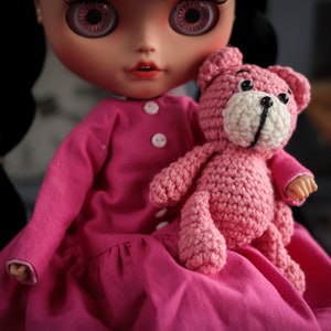 Blythe friend Pet teddy Bear beige crochet bear, Christmas gift, Cute pet for Blythe doll, Pocket hugs pet for Xmas gift, Birthday gift image 5
