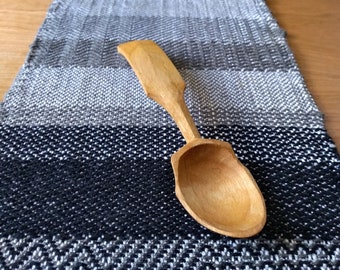 Hand Carved Wood Spoon, Unique Wood Salt Spoon, Hand Made Eating Spoon in Alder