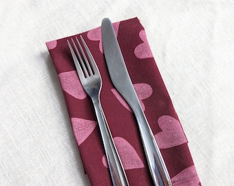 Serviettes en coton imprimées bloc avec motif coeur pour la Saint-Valentin, tissu en coton 17 x 17 pouces, napperon carré, centre de table
