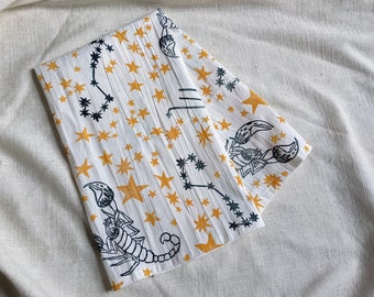 Torchon Scorpion, torchon en coton imprimé bloc, 28 x 28 po.