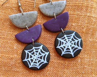 Spinnennetz Ohrring, handgemachte Fimo Schmuck, Ohrringe für Halloween, 5 cm lange Ohrringe mit Edelstahl Ohrdraht