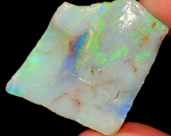 24.25 Karat Natürlicher australischer Feueropal Rough Solid Größe 24X22X7 mm