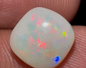 2.00 Cts Natural Australian Opal Smooth Cabochon Loose gemstone size 9X9X3 mm Approx