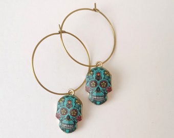 Pendientes de aro de calavera de azúcar