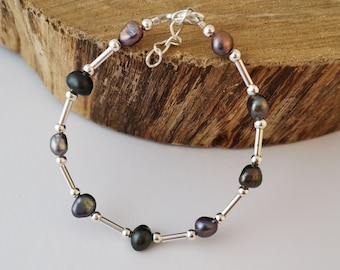 Pulsera de perlas negras de agua dulce: cuentas espaciadoras plateadas, ajustable