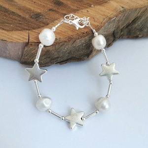 Freshwater pearl and star bracelet