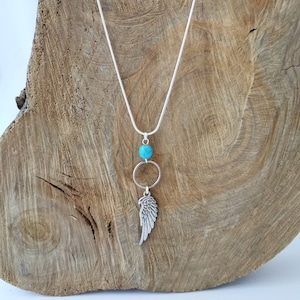 Angel wing pendant necklace