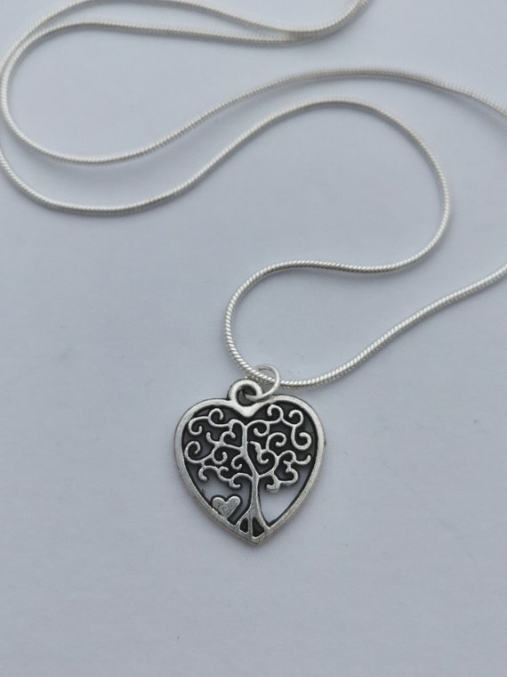 Heart shaped tree of life necklace shop