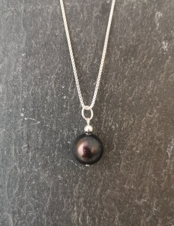 Black pearl silver necklace discount