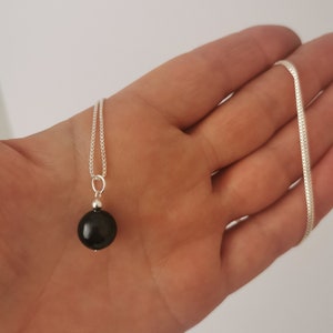 Single black pearl sterling silver necklace