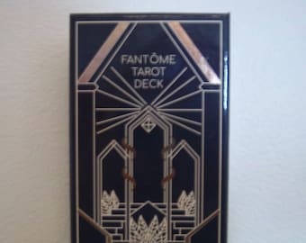 Den sista - Fantome Tarotlek med guidebok plus extramaterial av LaMuci Design Indie / Ny / Förseglad