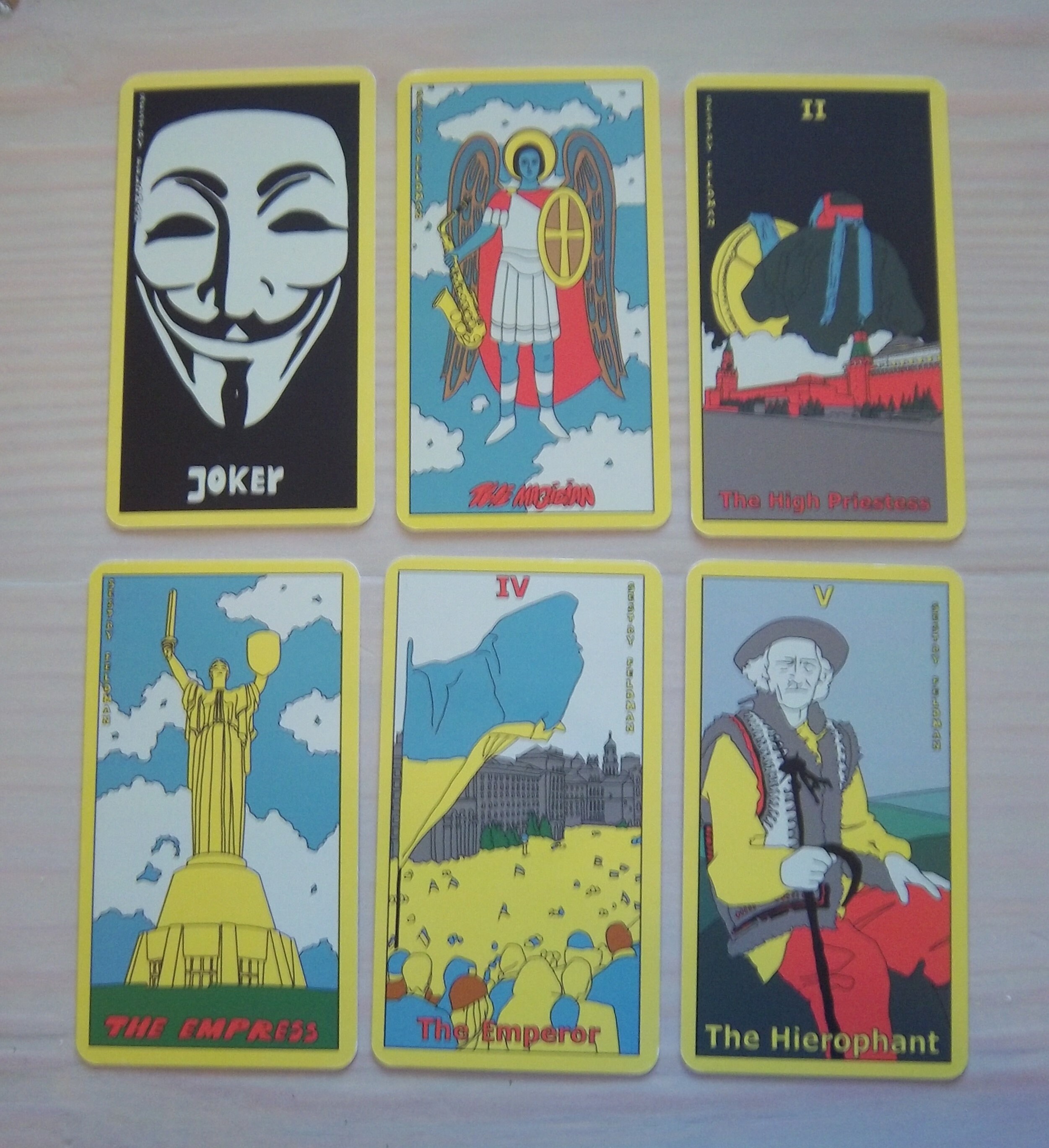Glory To Ukraine Tarot Deck W/ Ratgeber von Michelle und Nicole