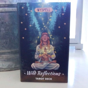 Autentisk - Wild Reflections Tarotlek med guidebok av Wyspell - Indie / Ny / Förseglad