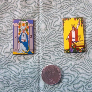 Alfinete de carta de tarô mágico/alta sacerdotisa para colarinho, lapela, gravata, bolsa, mochila, casaco, etc. Novo [Rider-Waite-Smith]