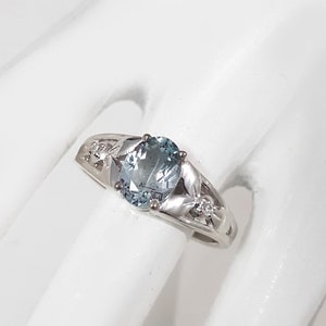 Oval Aquamarine Ring: 925 Sterling Silver Solitaire, March Birthstone