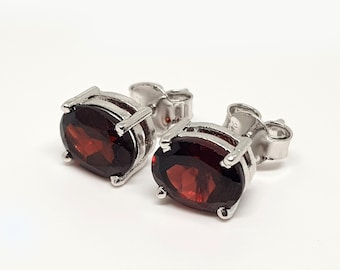 Oval Garnet Stud Earrings: 925 Sterling Silver Gemstone