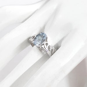 Oval Aquamarine Ring: 925 Sterling Silver Solitaire, March Birthstone