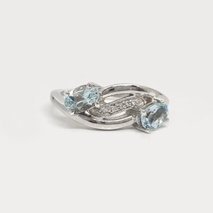 Oval Aquamarine Ring: 925 Sterling Silver, March Birthstone