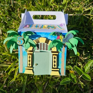Encanto Treat Box/Family Madrigal/Personalized Encanto Gable favor box/Encanto Party decorations/Encanto candy or treat bags/Mirabel Madriga