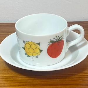 Arabia Marja cup by Esteri Tomula super rare in mint condition