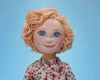 Custom Plushie of Granparent, Personalized Fabric Doll of Grandma, Nana Doll, Cuatom Rag Doll of Granny, Gift for Grandchildren, Doll of Mom