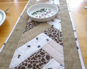 Bee table runner, Beige and Brown table centrepiece, Dressing table mat, Bee Bedroom runner, Gift for bee lover