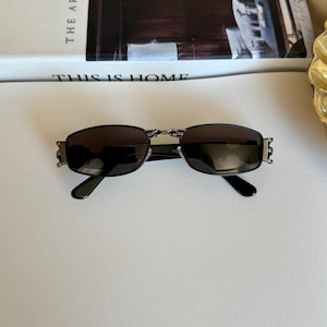 Óculos de sol vintage Deadstock, óculos de sol novos e exclusivos de estoque antigo, óculos de sol feitos nos anos 90, presente para namorada