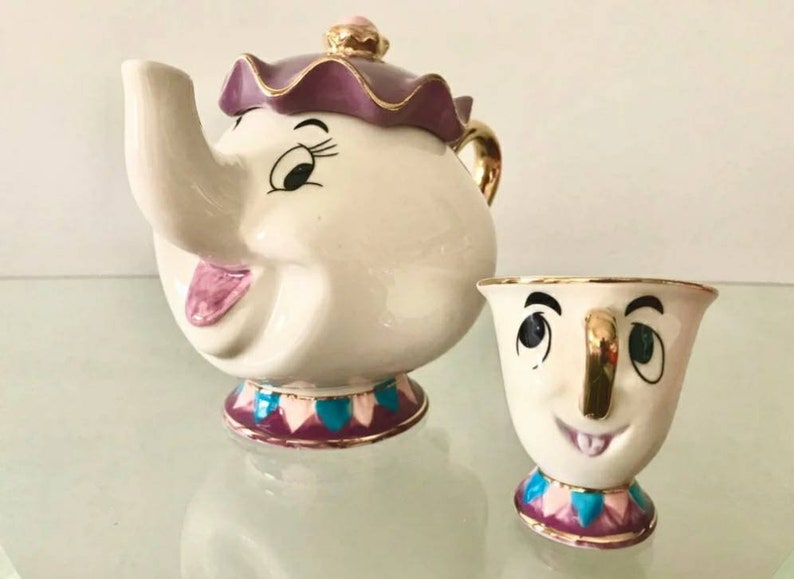 Beauty /& the beast teapot and cup mrs Potts chip