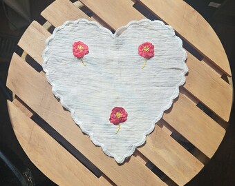 Heart Shaped Linen Doily with Scalloped Edges - Red Embroidered Flowers - Vintage