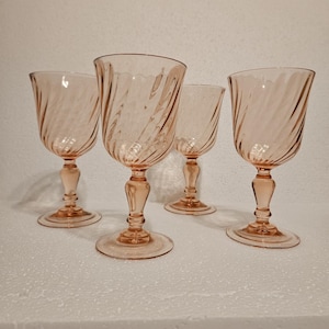Vintage Pink Swirl Wine Glasses - Set of  4 - Water Goblets - Vintage Rosaline Pink Swirl Pattern - Drinking Glasses - Pink Stemware