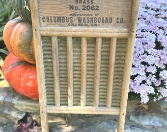 Maid-Rite Washboard No. 2072 - Columbus Ohio USA - Vintage Laundry - Farmhouse Wall Decor - Rustic Americana - Made in USA