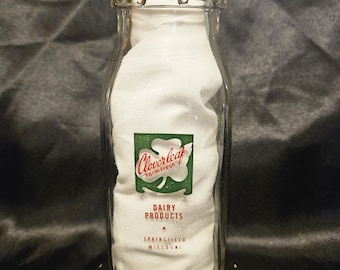 Vintage Cloverleaf Farm Fresh Dairy Half Pint Jug - Springfield, Missouri