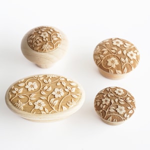 AANGEPASTE listing: vispatroon | 2 3/8" ESDOORN OVAAL | Massief esdoornhouten kastknop, designer houten knop, eigentijds houten handvat