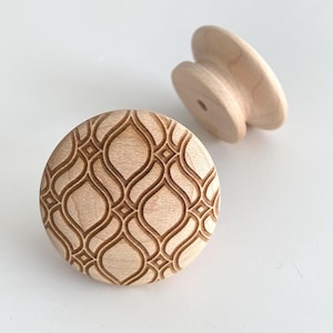 NOUVEAU ~ 1,25" - 1,5" ÉRABLE | Décoration moderne du milieu du siècle | Boutons d'armoire en bois massif Poignée de tiroir à monter soi-même | WK-1044