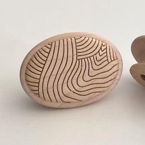 2 3/8" ovale knoppen van onafgewerkt esdoornhout | Topografisch ontwerp | Natuurlijk houten kastbeslag - Ladegrepen voor dressoirs