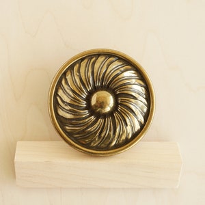 2 3/4 "KNOPF | Vintage Stil Gold Knopf, dekorative Hardware, Möbelbeschläge, großer Schrank und Schubladenknopf