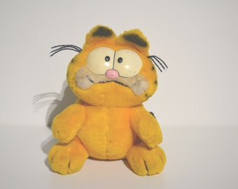 vintage 1981 Garfield plush