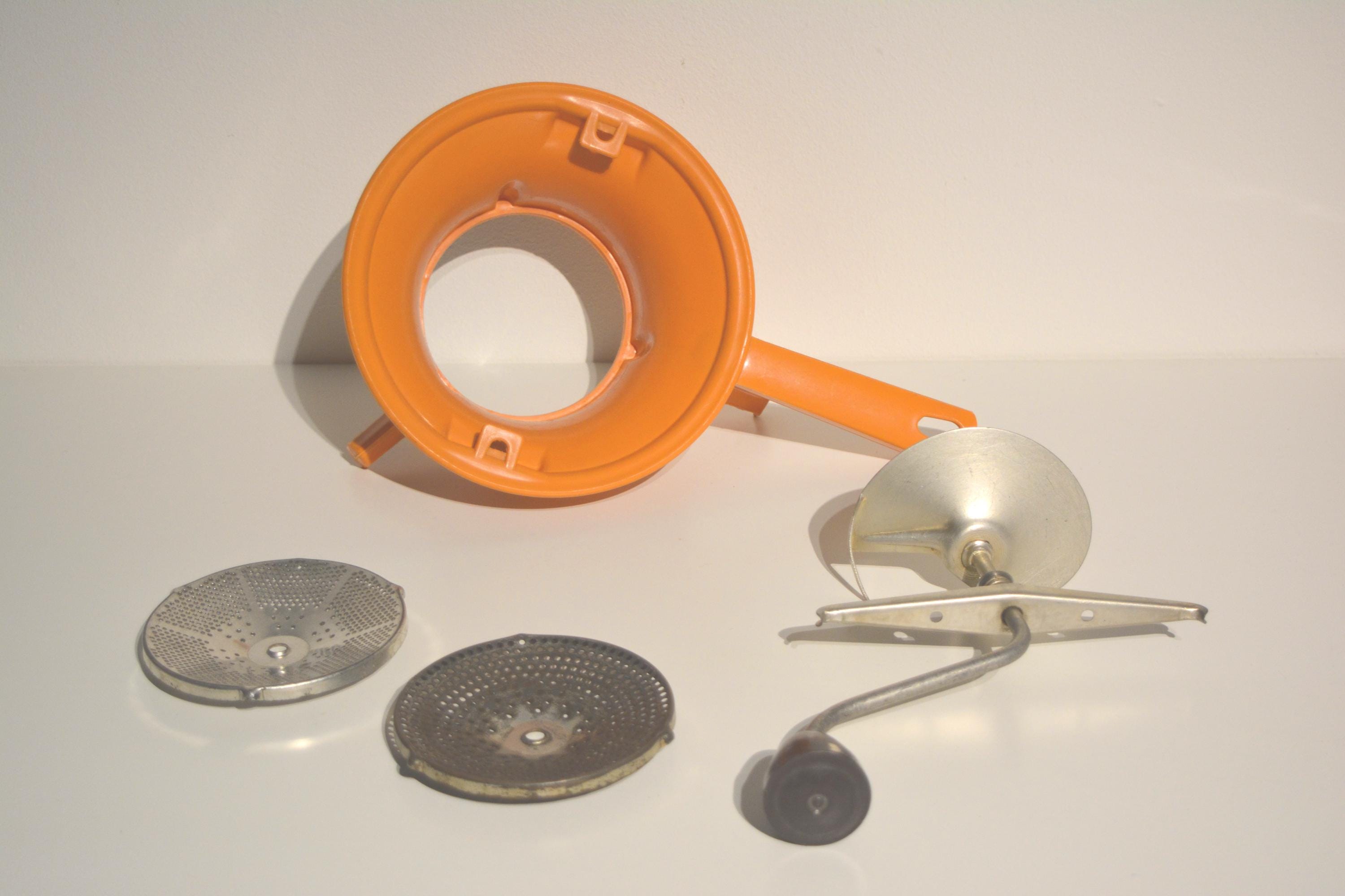 Vintage Orange / Brown Moulinex Légumes No 1 Vegetable Grinder
