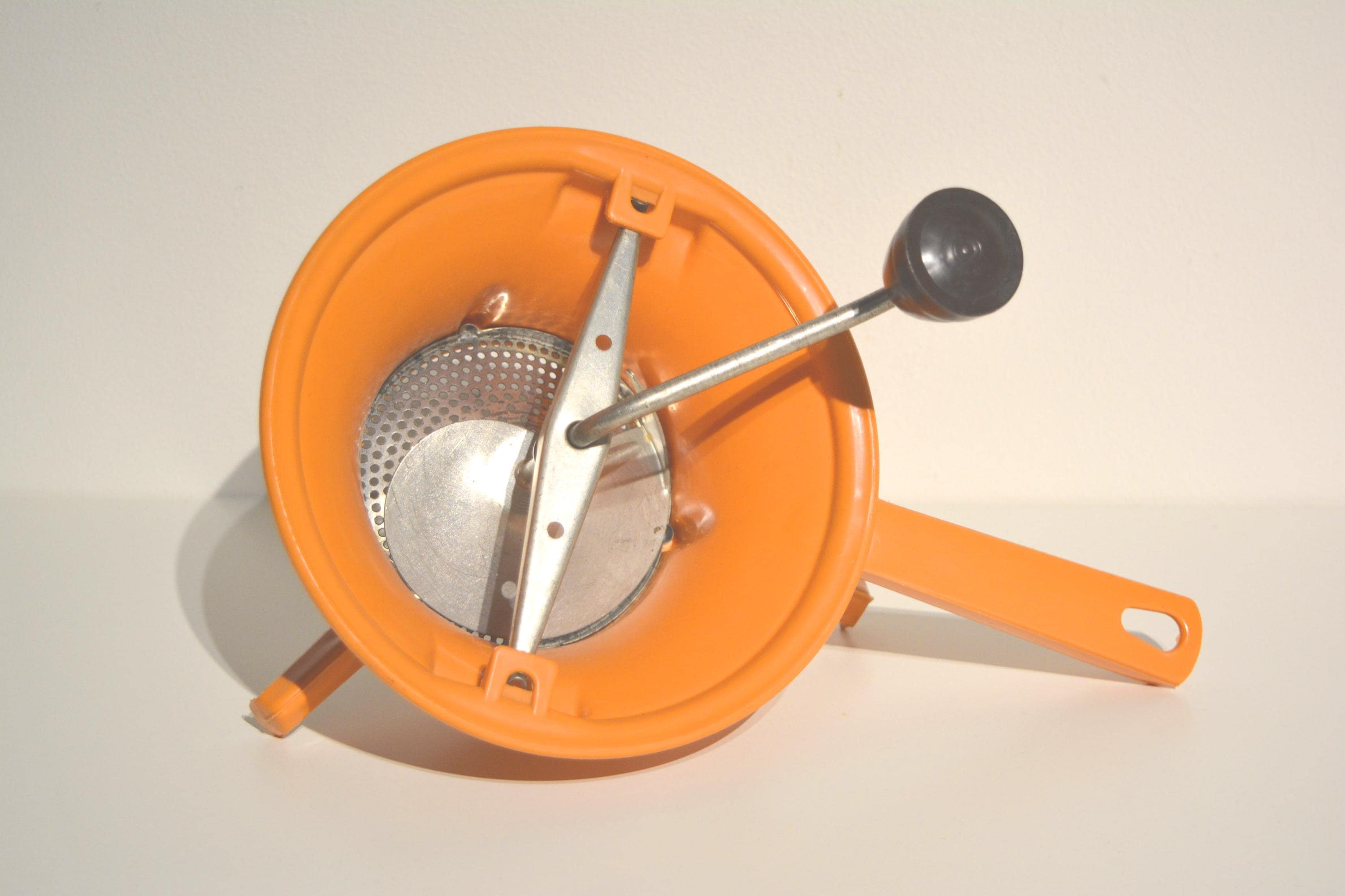 Vintage Orange / Brown Moulinex Légumes No 1 Vegetable Grinder